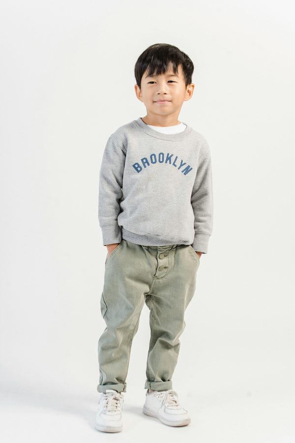 Top 10 marques de vêtements d'occasion incontournables pour enfants